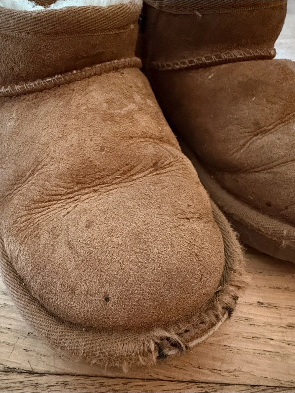 UGG kids classic